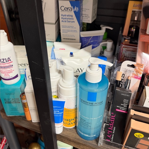 Tuesday Night NEW Pallet Health & Beauty 7:30 EST - Picture 5 of 13